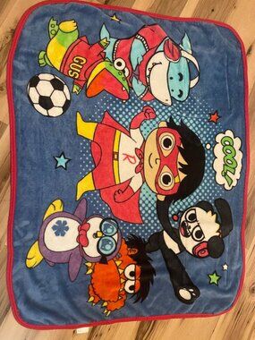 Ryan's World Super Blanky pocket watch Blanket Throw with combo panda